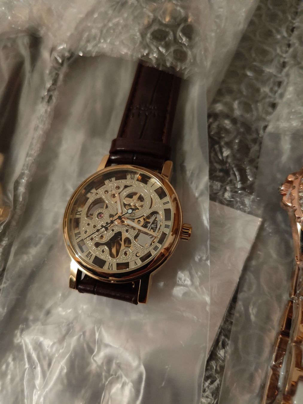 Orologi: Restposten Armbanduhren 4 Stk – Nuovo e nell'imballaggio originale da Seewen SZ venduto da pakosshop 2