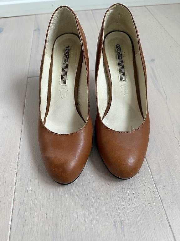 Buffalo Scarpe da donna: Pumps von Buffalo, hellbraun, Gr. 39 – Usato da Brütten venduto da den_8m8c