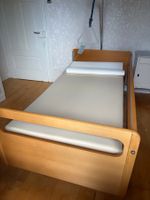 Pflegebett  BIGLA mit Aufrichtegriff und Matratze  90/200