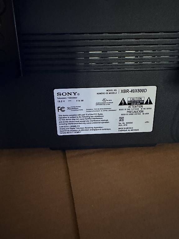 Appareils TV: Sony Bravia XBR-49X800D  – D'occasion à Roggwil TG par est_r5x7 2