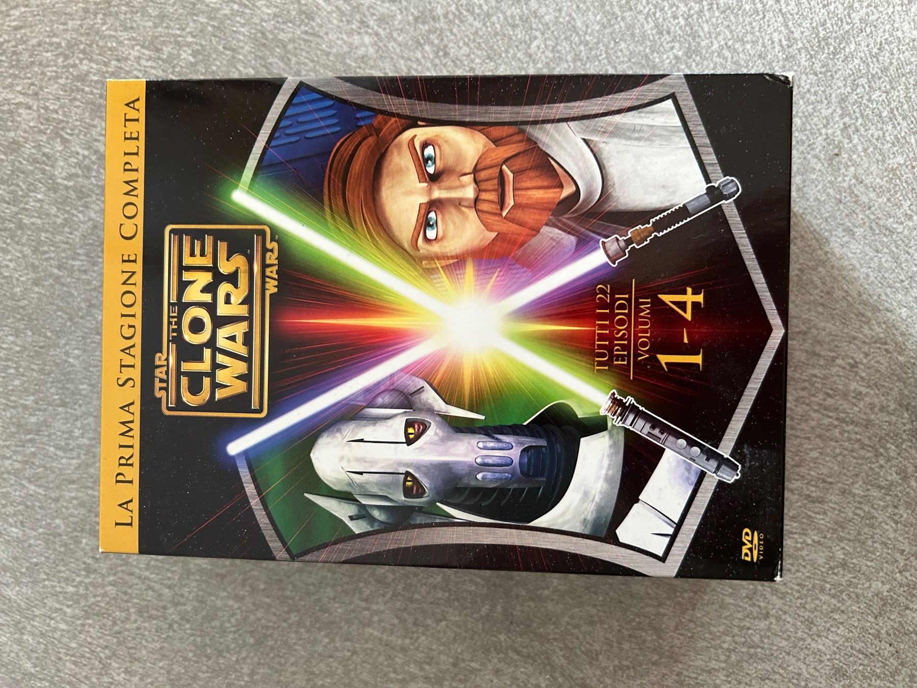Tutti i DVDs: Clone WARS 4 DVD - 1 Stagione – Nuovo (secondo la descrizione) da Arbedo venduto da nadia1973