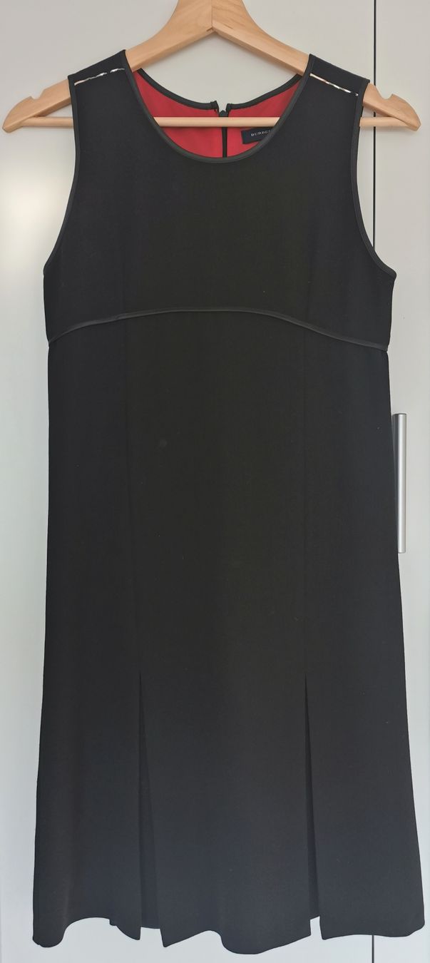 Burberry Vestiti & Gonne: Burberry Kleines Schwarzes – Nuovo (secondo la descrizione) da Zürich venduto da Seattle2005