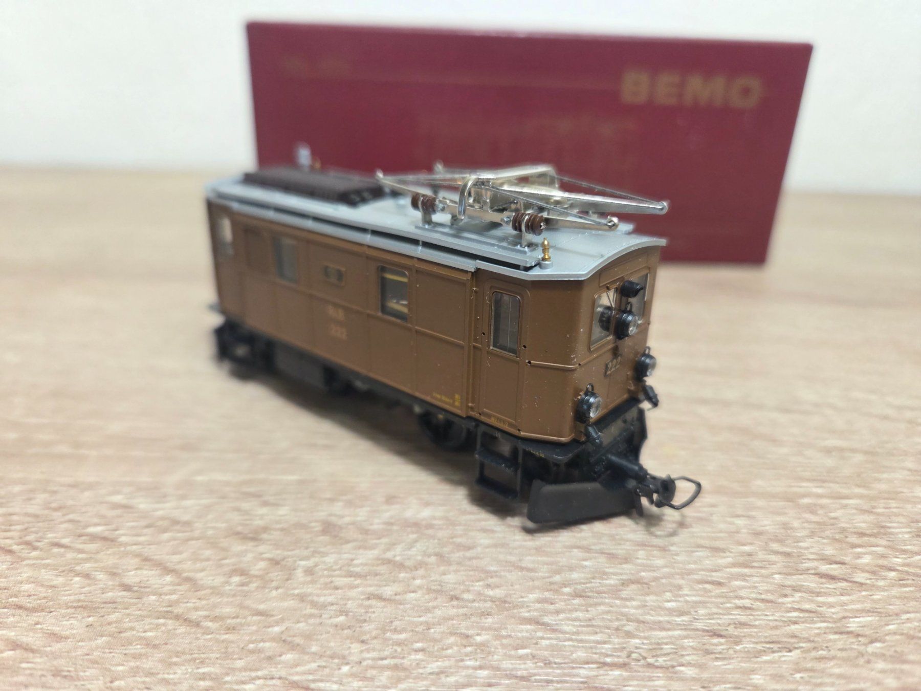 Bemo Modellini di ferrovie: Bemo 1056 122 E-Lok Ge 2/4 RhB Digital H0e – Usato da St-Aubin-Sauges venduto da Lo_Go 3
