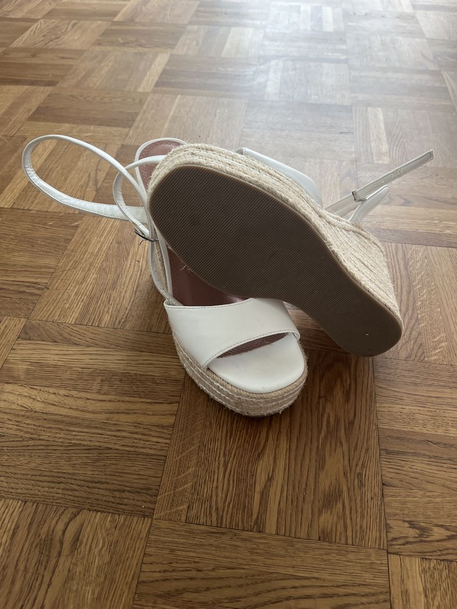 Damenschuhe: Keilpumps – Gebraucht aus Baldegg von Livio. 2