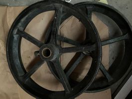 2 Traktorräder, antik und sehr schön