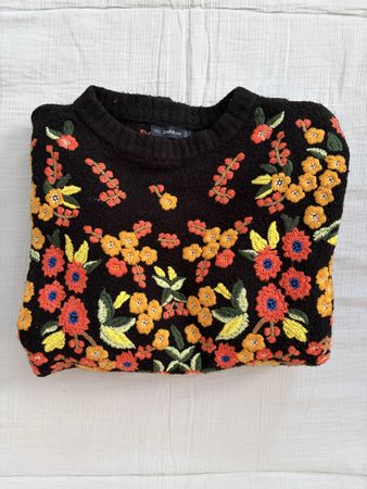 Bestickter Zara Pullover / Gr. M