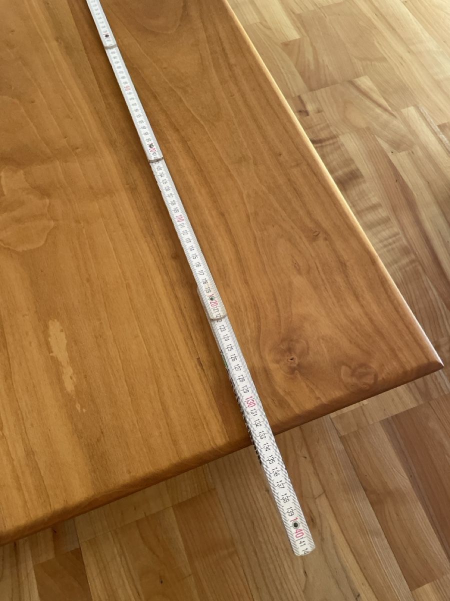Tables: Massiver Couchtisch Kirschholz 130x60cm – D'occasion à Luzern par lelement 5