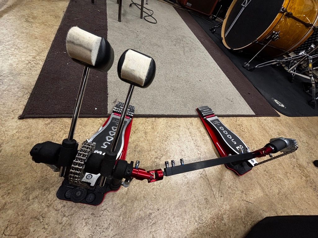 DW Strumenti musicali: DRUM WORKSHOP DOPPEL-FUSSMASCHINE 5000er Serie – Usato da Spreitenbach venduto da Hemingway69 3