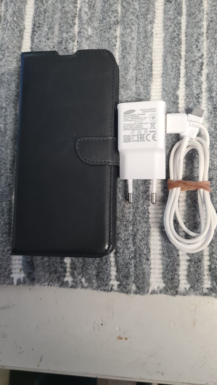 Samsung Handys / Smartphones: Samsung A51 – Gebraucht aus Andermatt von Bozel 3
