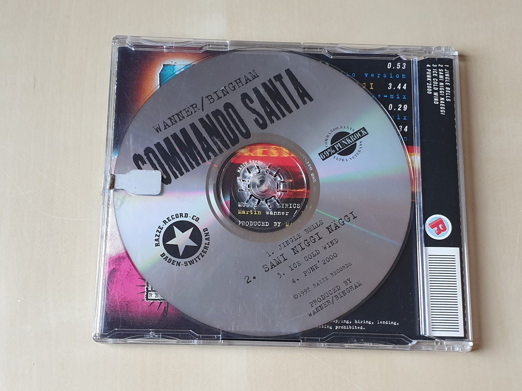 CD: Commando Santa Sami Niggi Näggi – Usato da Stansstad venduto da collectorsshop 1