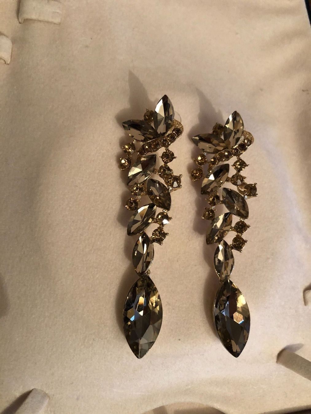 Orecchini pendenti & Orecchini a lobo: Ohrstecker "Glamour-Look" – Nuovo e nell'imballaggio originale da Wald ZH venduto da mlnt 2