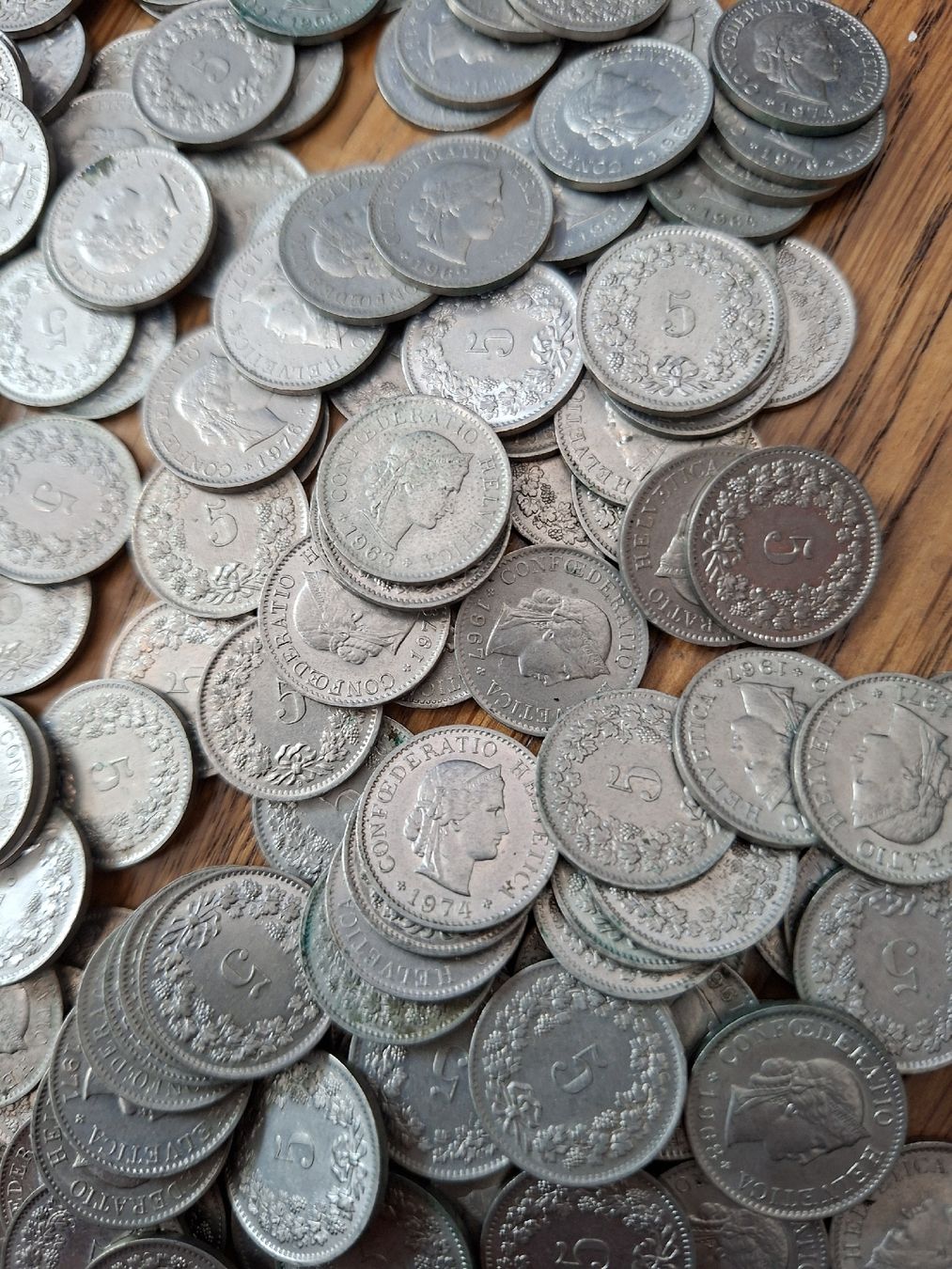 Tutti le monete: alte Schweizer 5 Rappen Stücke  – Usato da Olten venduto da Mezopotamya 4