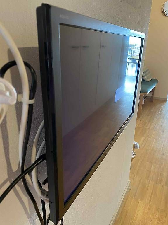 Fernseher: Sharp Smart TV 24BC0E (24 ", WXGA, LCD/LED, 2021) – Gebraucht aus Horgen von ett_t5rh 1
