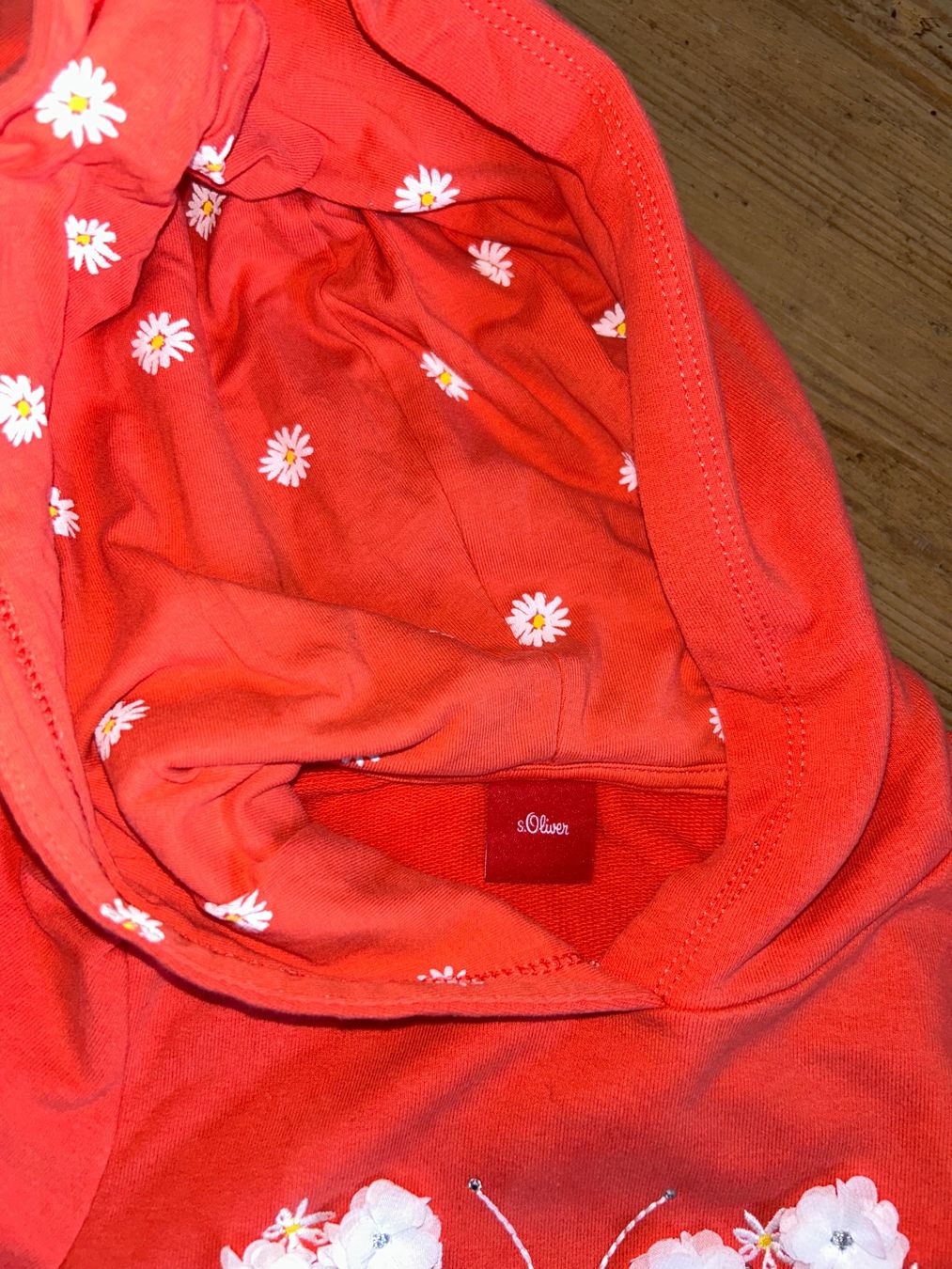 S.Oliver Maglioni & Felpe: Kapuzenpullover S.Oliver 104/110 - neuwertig – Nuovo (secondo la descrizione) da Safenwil venduto da 2hand_aber_wertvoll 1