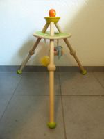 Holz-Spielzeug mit Plüschtieren