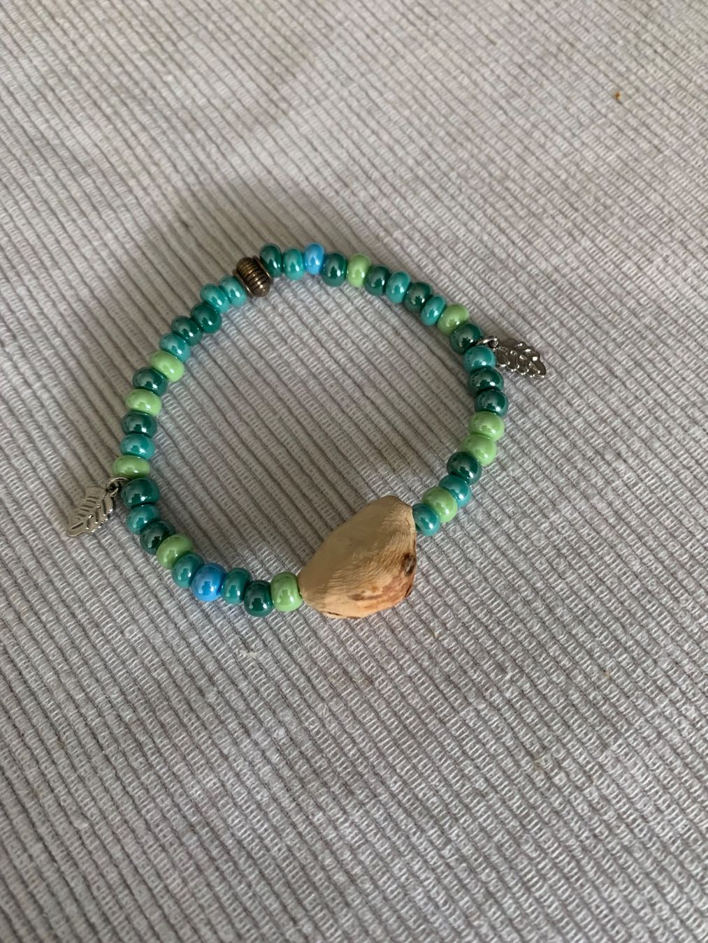 Bracciali & Braccialetti: Armkette mit einer Baumperle – Nuovo e nell'imballaggio originale da Rudolfstetten venduto da medium02