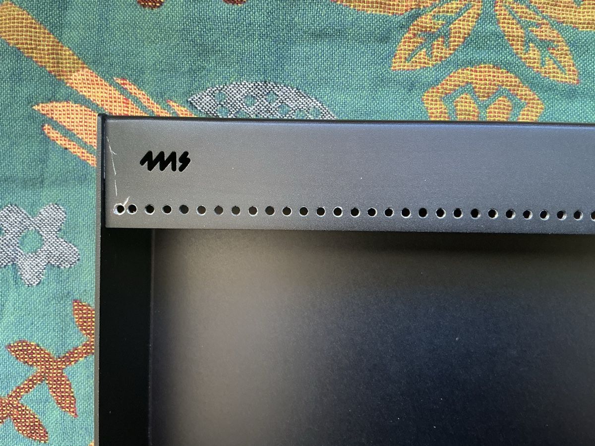 Altri accessori: Mi Pod 48X Rack-Gehäuse mit Netzteil – Usato da Fribourg venduto da Rojas-Stoeckli 4