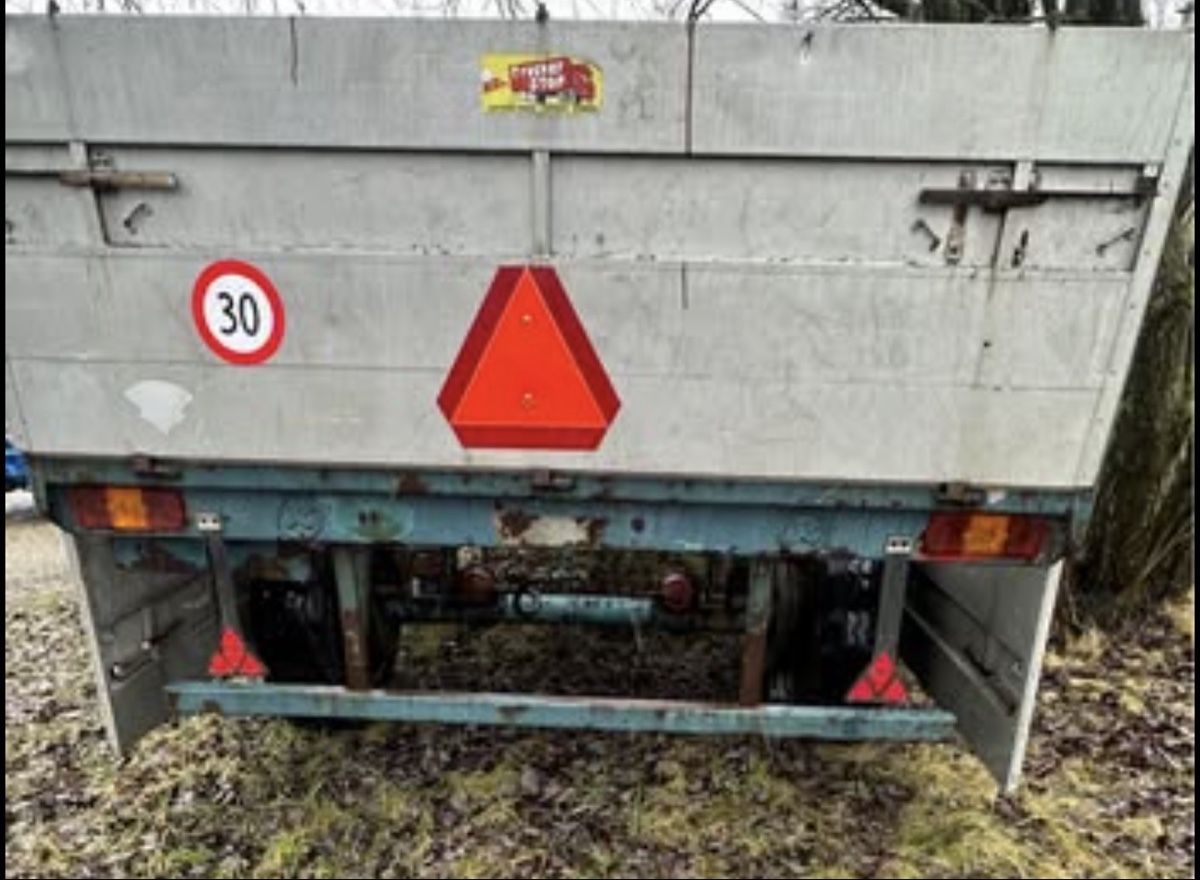 Rimorchi: Lkw Anhänger Hydraulische Bremsen – Difettoso da Deitingen venduto da RK68 3