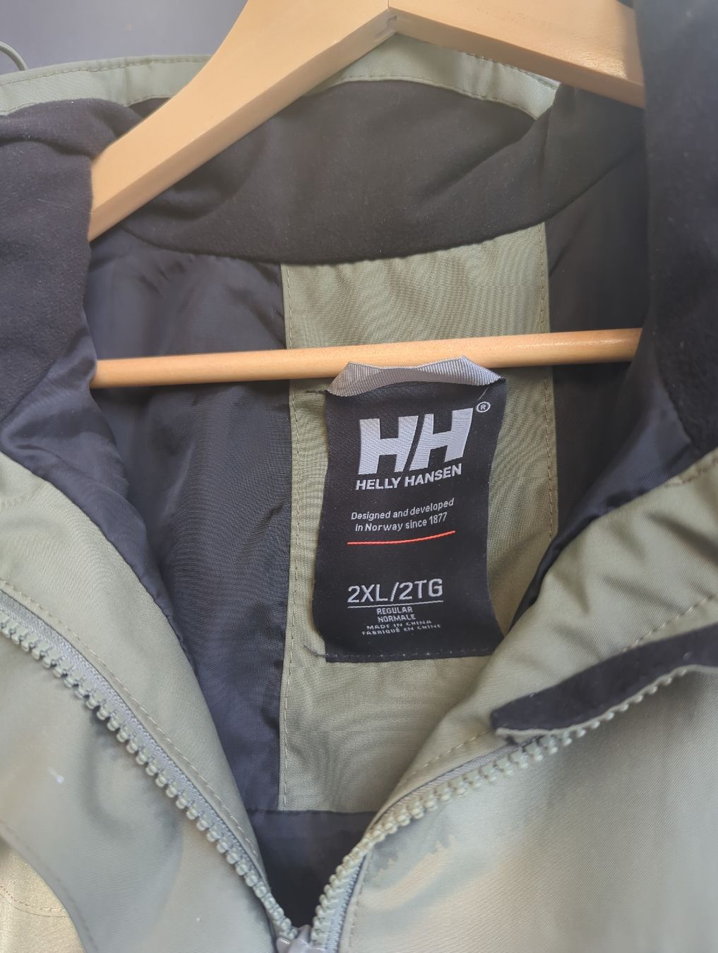 Helly Hansen Giacche: Damen Jacke Helly Hansen Grösse 2XL grün Helly Tech Protect – Usato da Winterthur venduto da joh_mj2t 1