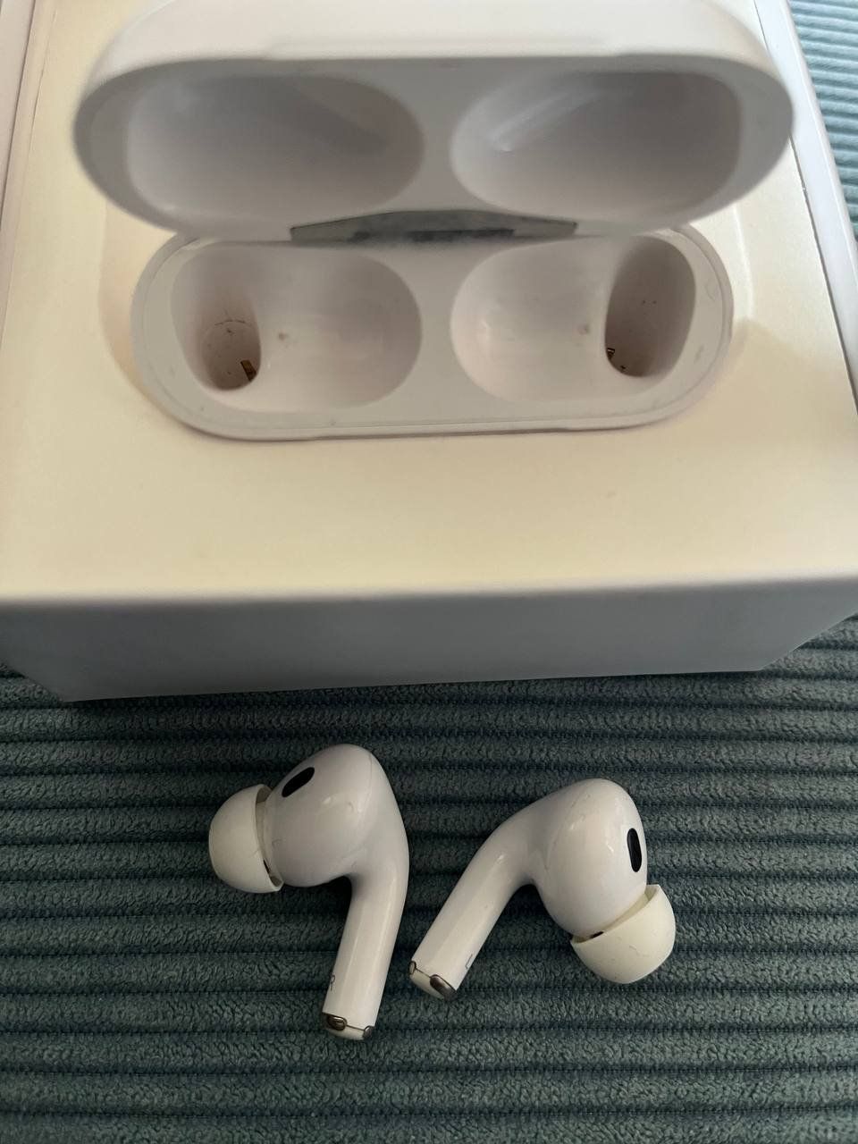 Apple Kopfhörer: AirPods Pro (2nd Generation) – Gebraucht aus Zürich von Siltscha 2