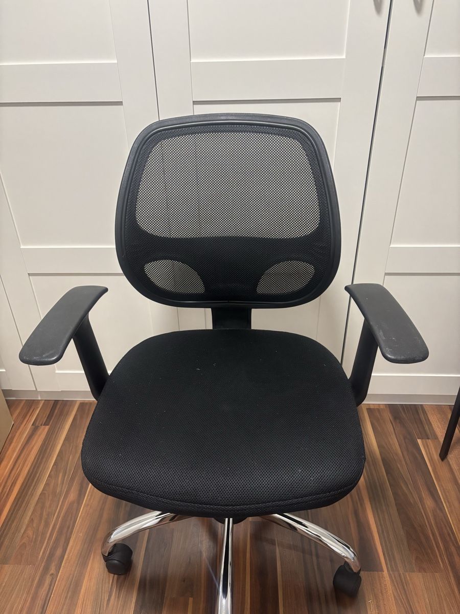 Chaises: Bürostuhl schwarz – D'occasion à Beromünster par Ana.8 1
