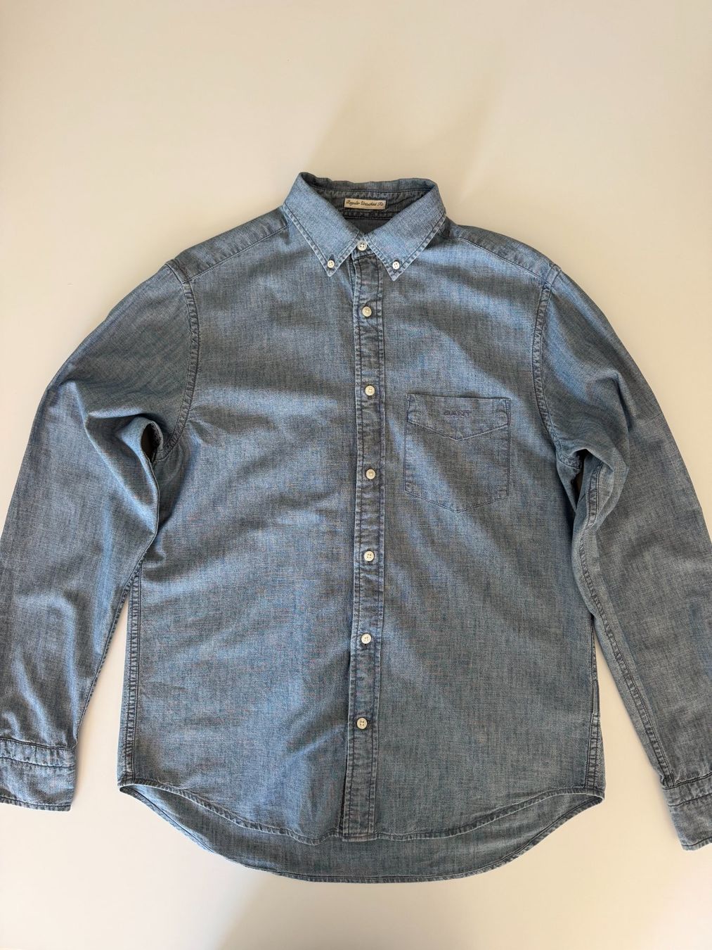 Gant Hemden: Gant Chambray Shirt mid blue M – Gebraucht aus Solothurn von limepie