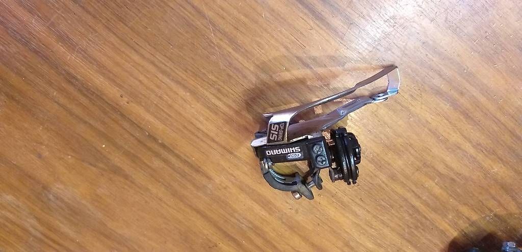 Pezzi di ricambio: Dérailleur arrière et avant Shimano  – Usato da Yverdon-les-Bains venduto da Jeandynamic 2