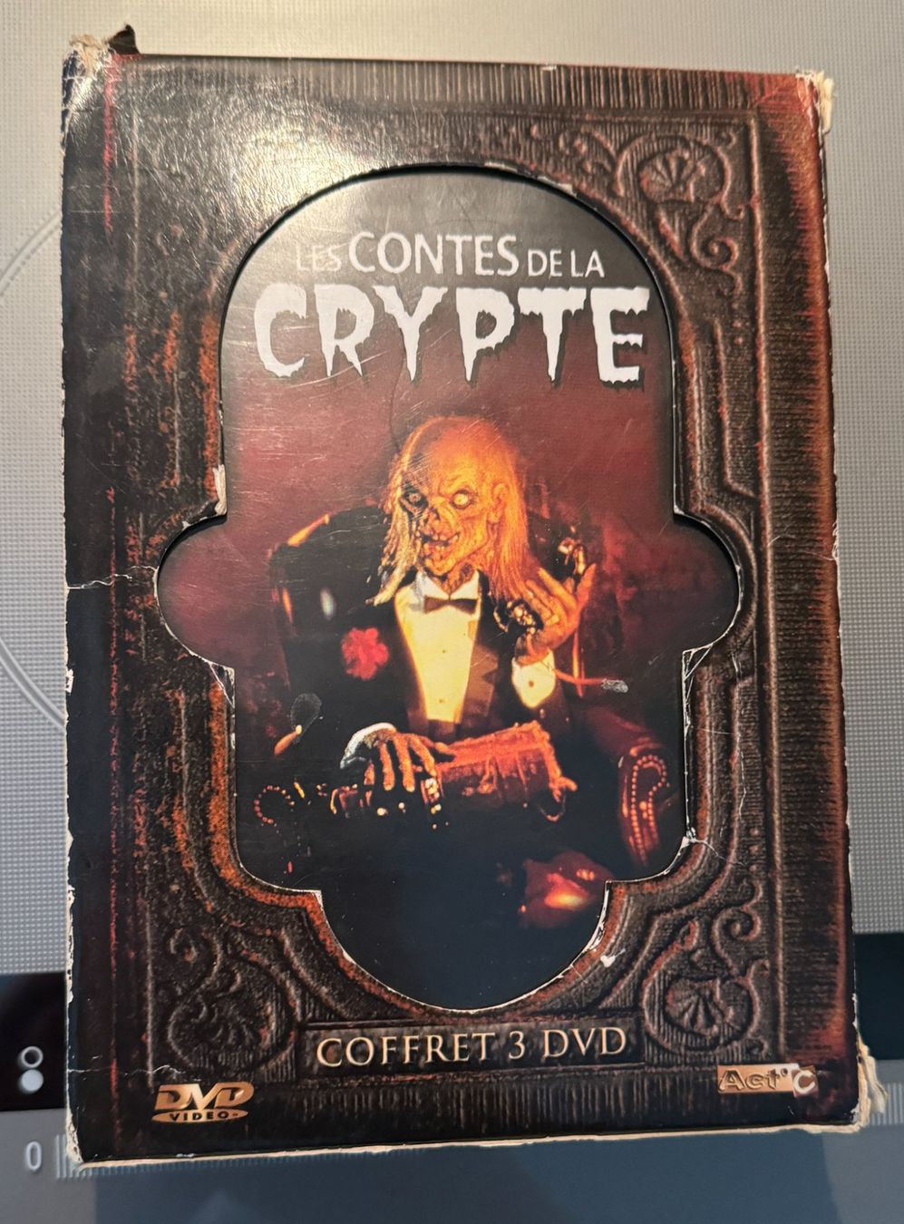 Alle DVDs: Les contes de la crypte 3 coffrets 12 DVD – Gebraucht aus Semsales von __Florian__