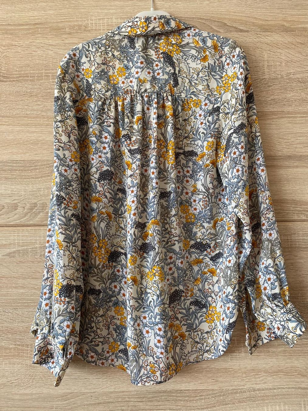 H&M Camicette: Chemise fleurie – Usato da Montreux venduto da Izapechee 2