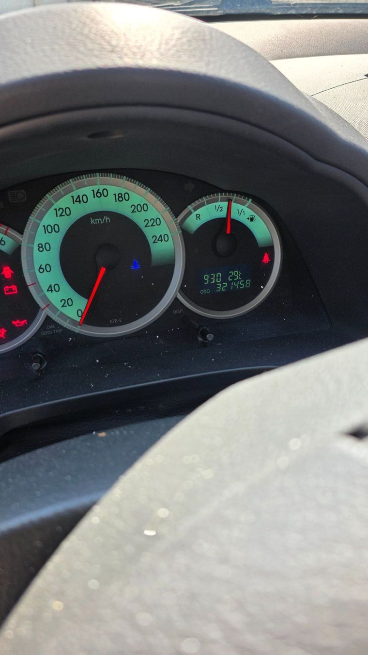 Toyota Automobili: Toyota Corolla Verso  2.2 Diesel – Difettoso da Uerikon venduto da Schmocki1 2