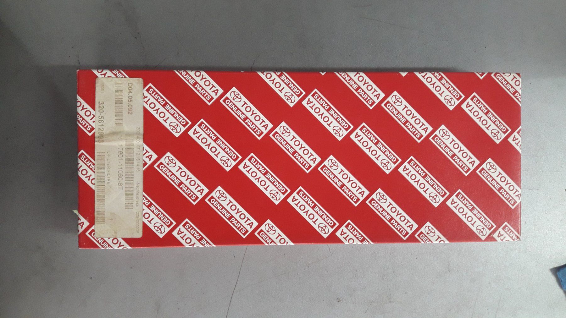 Ventilazione: TOYOTA Luftfilter 17801-11060-8T – Nuovo e nell'imballaggio originale da Flawil venduto da LG-AG_Teilemarkt 1