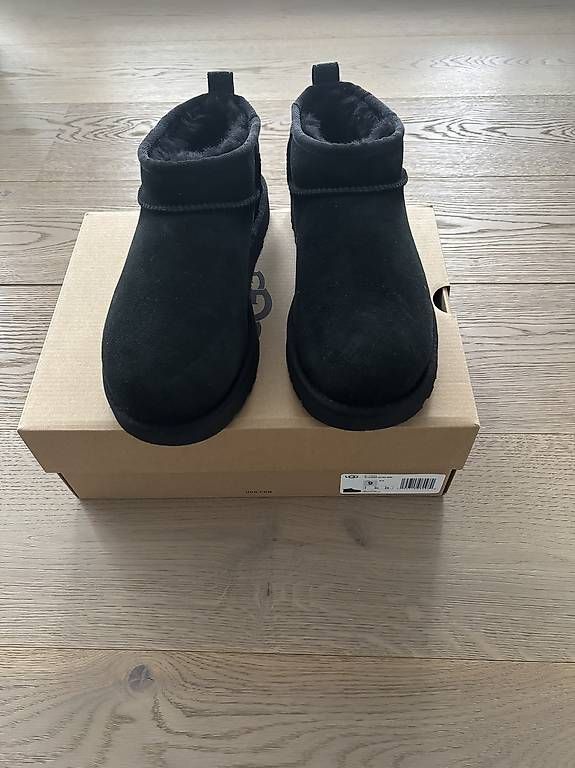 Herrenschuhe: UGG classic ultra mini, Grösse 40 – Gebraucht aus Uetikon am See von Laura__S 3