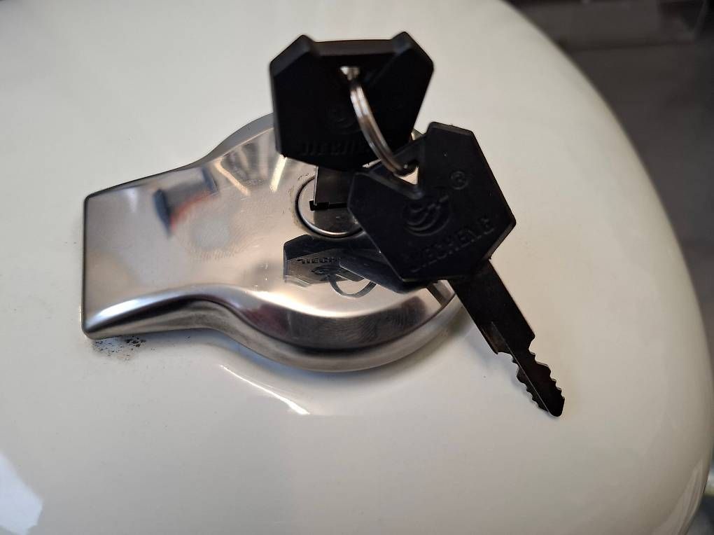 Yamaha Accessori per altri veicoli: Benzintank Yamaha XV 535 – Usato da Ebmatingen venduto da Moto42 5