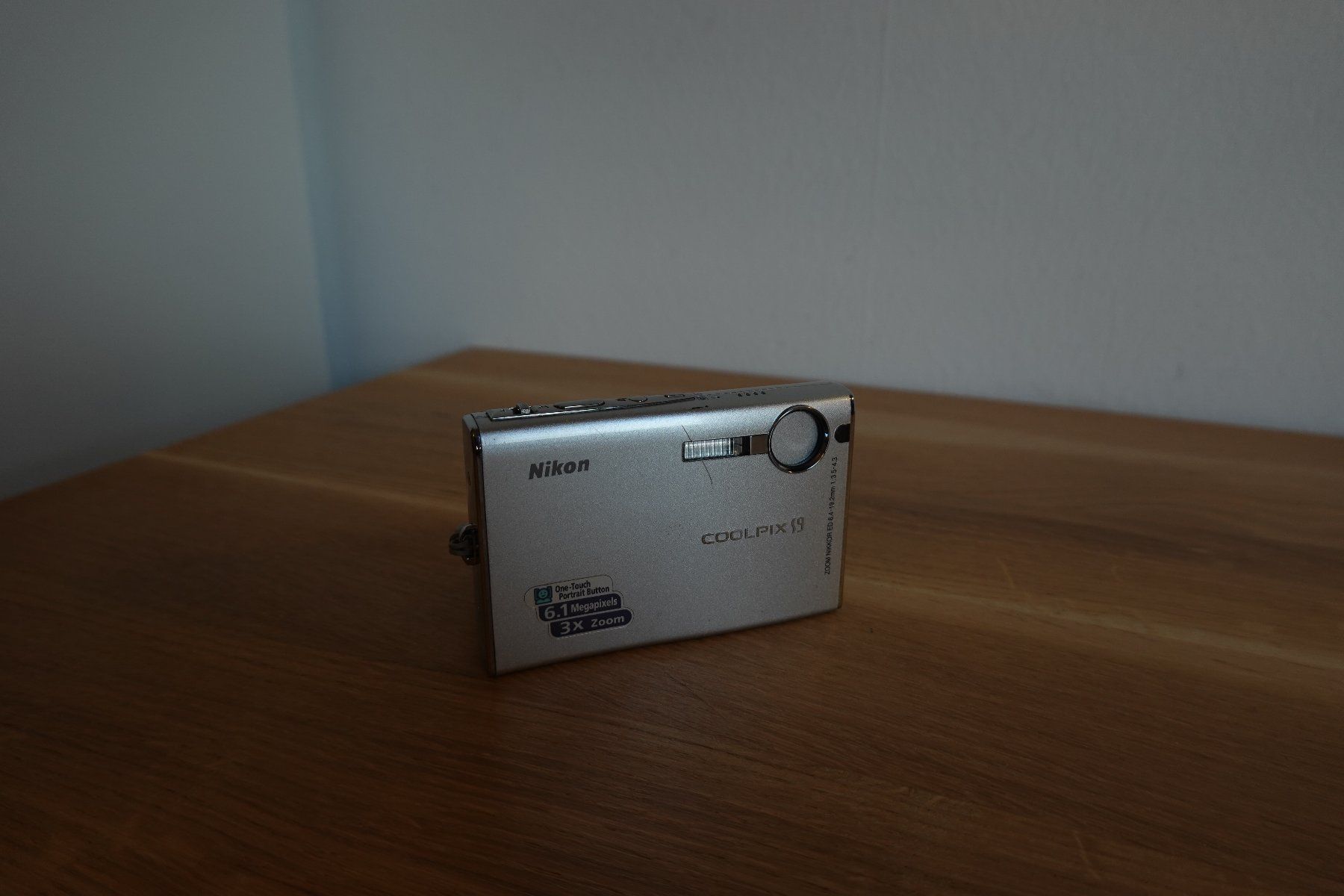 Nikon Kamera: Nikon Coolpix S9 - Grau – Defekt aus Fribourg von mar_9vlt 5