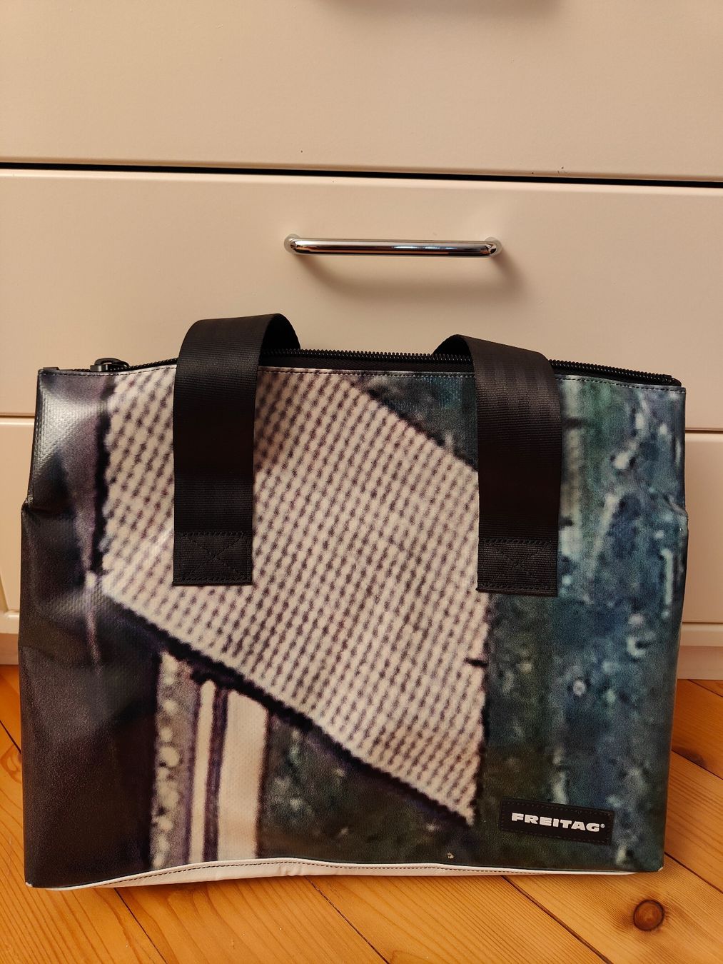 Freitag Borse: Freitagtasche Lois F45 – Usato da Winterthur venduto da 1rainbow54