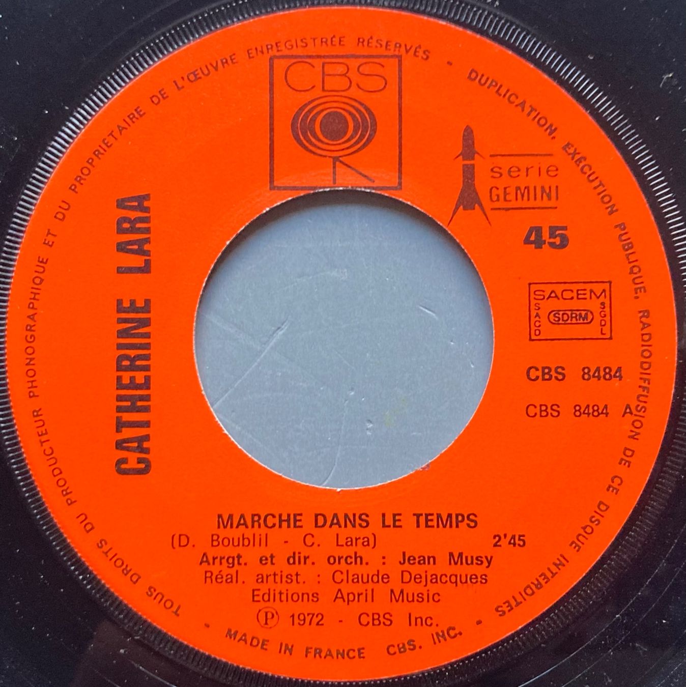 Dischi in vinile: CATHERINE LARA - MARCHE DANS LE TEMPS – Usato da Poliez-Pittet venduto da Newtown-Records 2