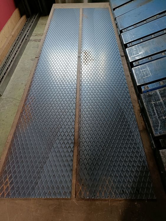 Tôle Striée Aluminium 3,5/5 Mm - Format 550 X 1000 Mm, Antidérapante Et Résistante Corrosion, Idéale Escalier, Jardin, Protection