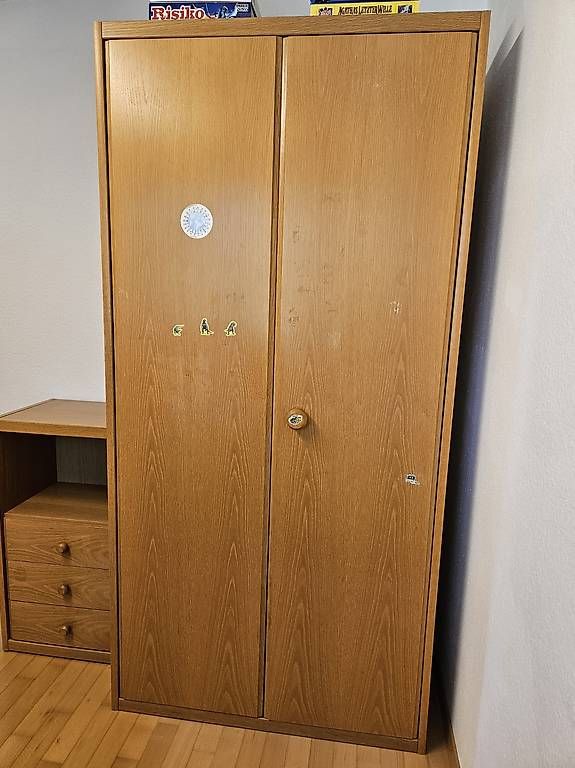 Armadi: Kleiderschrank Kinderzimmer Holzoptik – Usato da Neuenkirch venduto da Unicorn3759