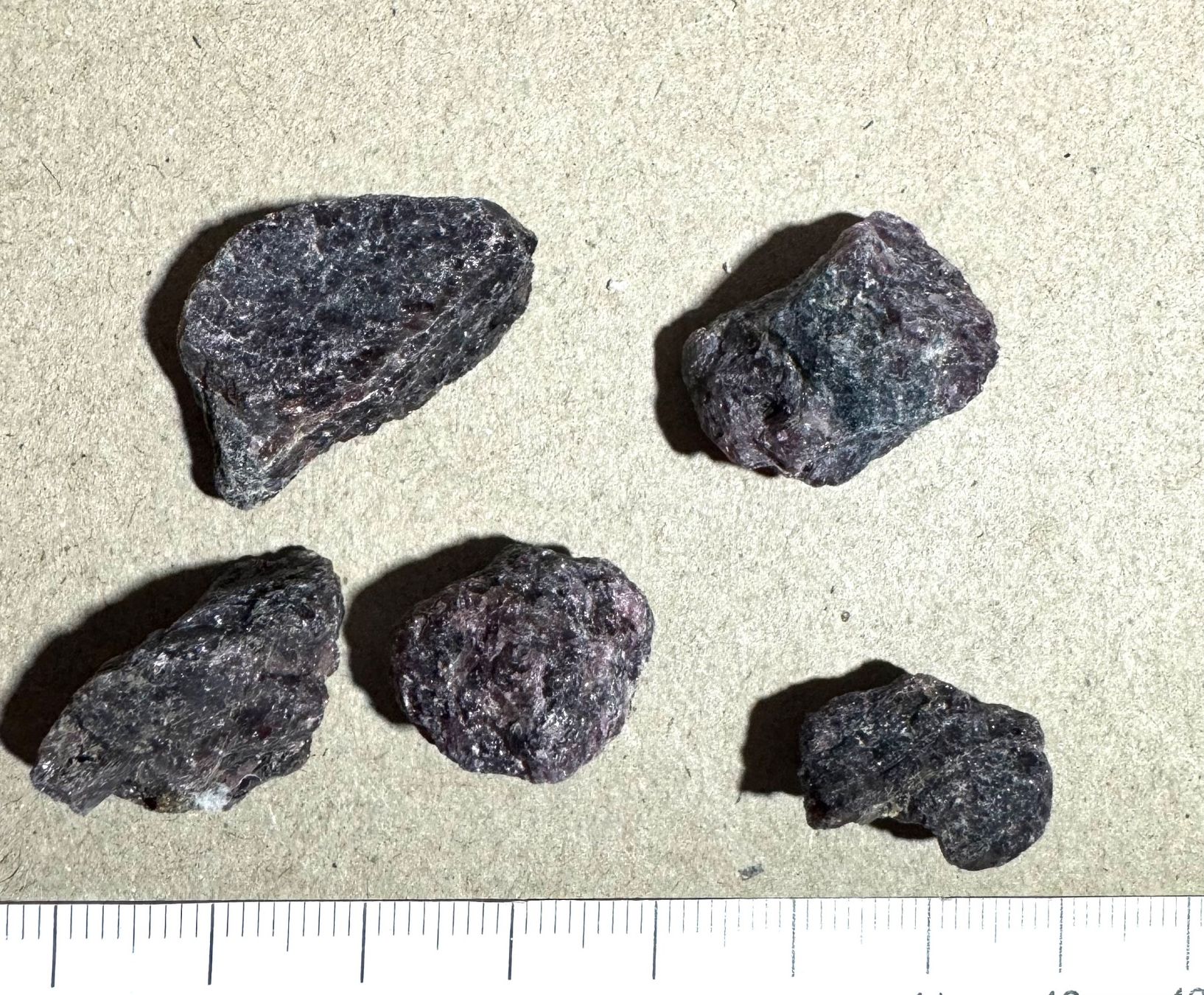 Minerali & Pietre curative: GRANAT aus Madagaskar     Rohstein        unbehandelt – Nuovo e nell'imballaggio originale da Leuggern venduto da gemshow 4