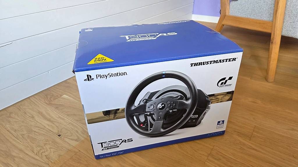 Thrustmaster Controller: Thrustmaster T300RS mit T-LCM Pedalen – Usato da Frauenfeld venduto da zaghoi 1
