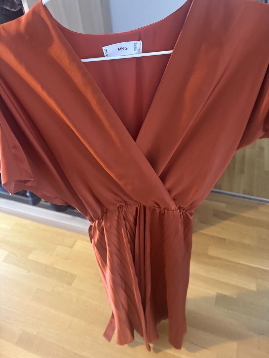Mango Kleider: Mango Orange satin dress S – Gebraucht aus Zürich von Lovelyperfumes 1