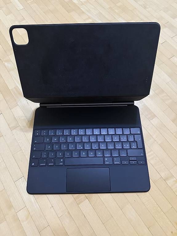 Tastiere: original Apple iPad Magic Keyboard 12.9" Model A2480 – Usato da Scherzingen venduto da polini42