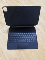 original Apple iPad Magic Keyboard 12.9" Model A2480