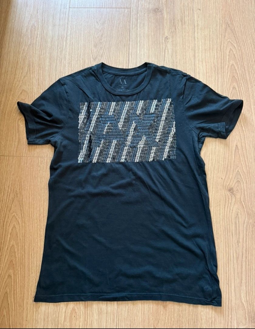 Armani T-shirt: T-shirt AX Armani Exchange  taille M – Usato da Troistorrents venduto da ami_mzq5