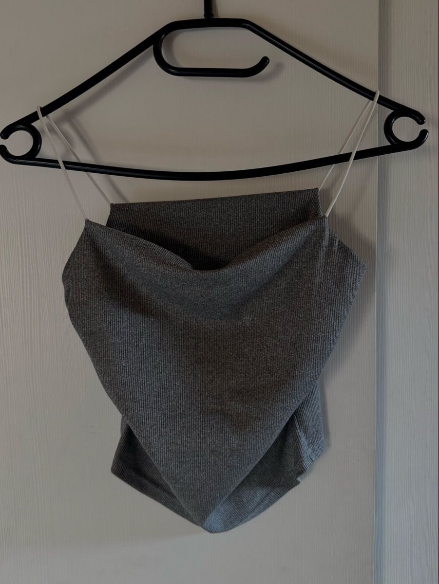 Shein Top: Graues Top – Usato da Regensdorf venduto da cfa_2j6l 1