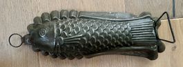 Antike Backform FISCH - aus Blech - sehr alt / alte