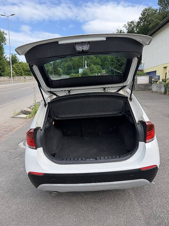 BMW Automobili: BMW X1 xDrive18d, MFK 08.2025 – Usato da Zürich venduto da jes_7y5f 3
