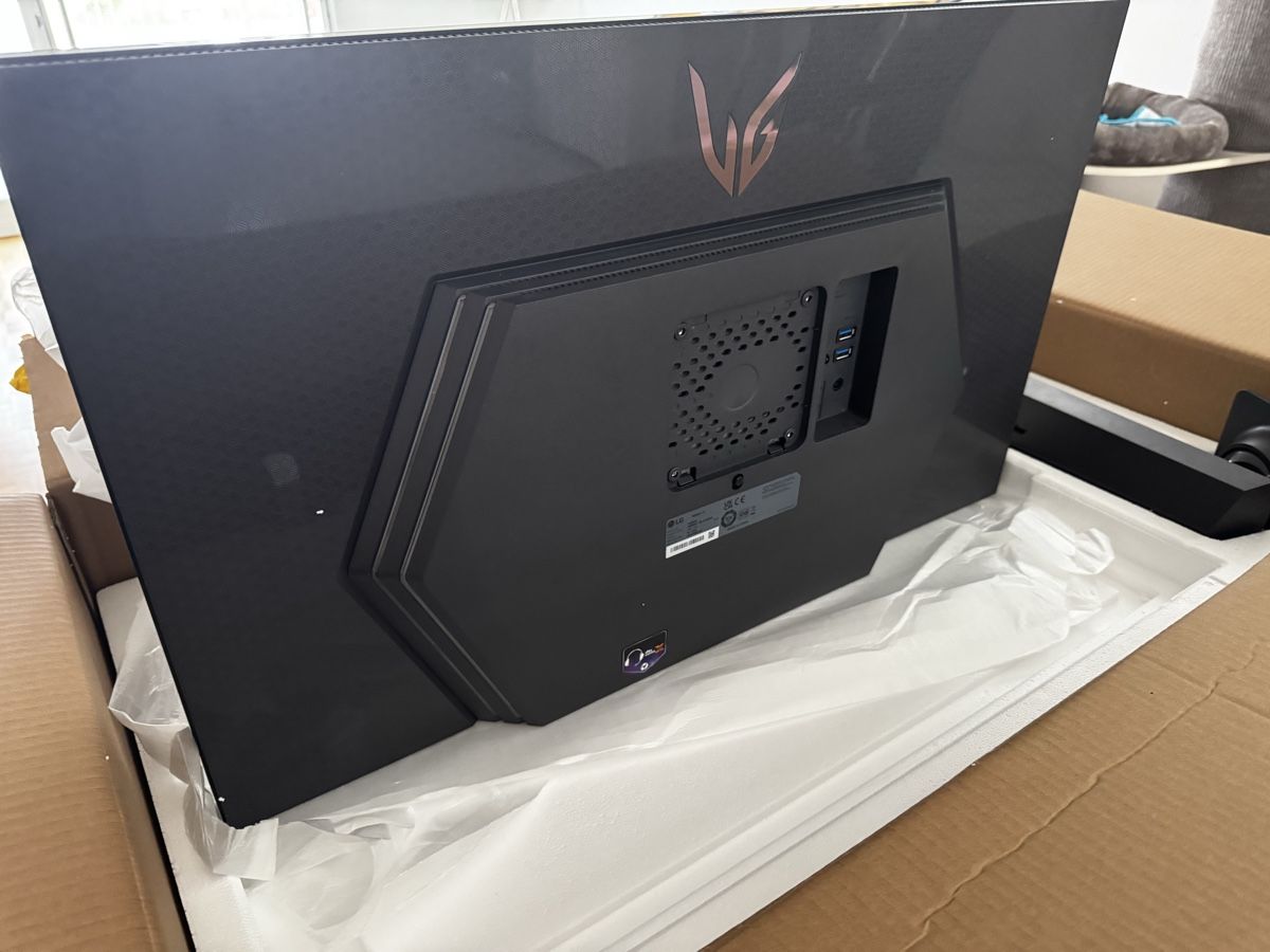 LG Monitor: LG UltraGear 32GR93U-B – Usato da Grenchen venduto da _Nike_ 8