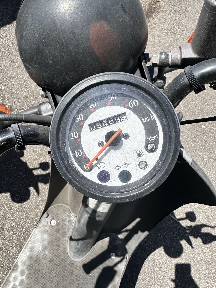 Scooters: Honda 50 – Gebraucht aus Biel-Bienne von Silva-M30