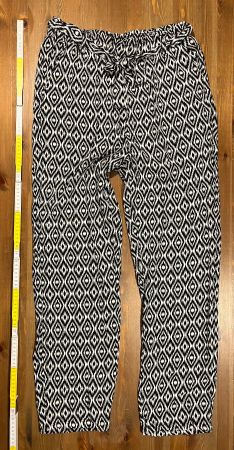 Janina Sommer-Hose Gr. 40, schwarz/weiss gemustert
